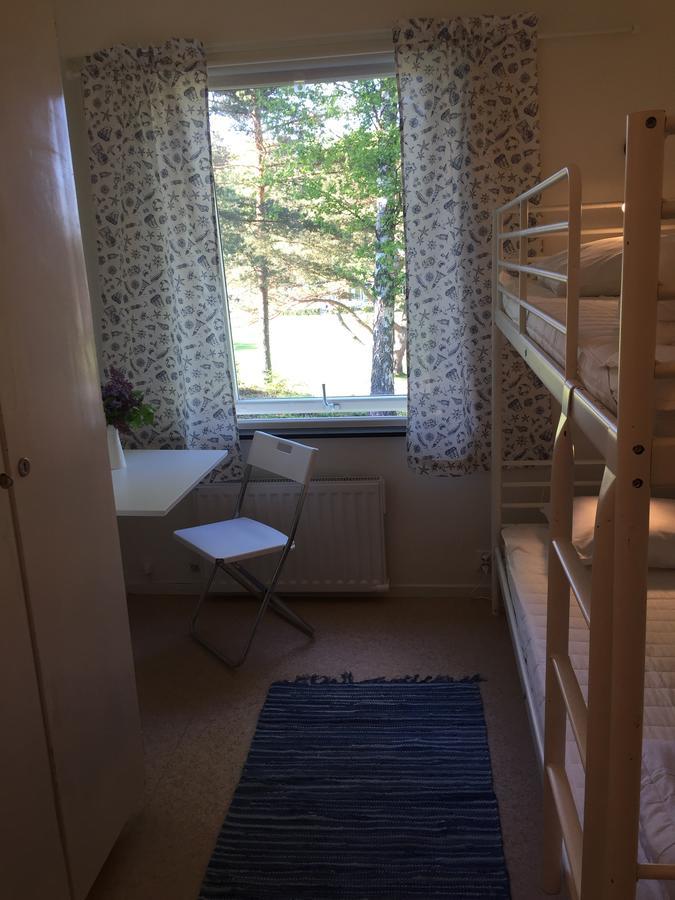Haellestrand Seaview Apartment Stromstad Room photo