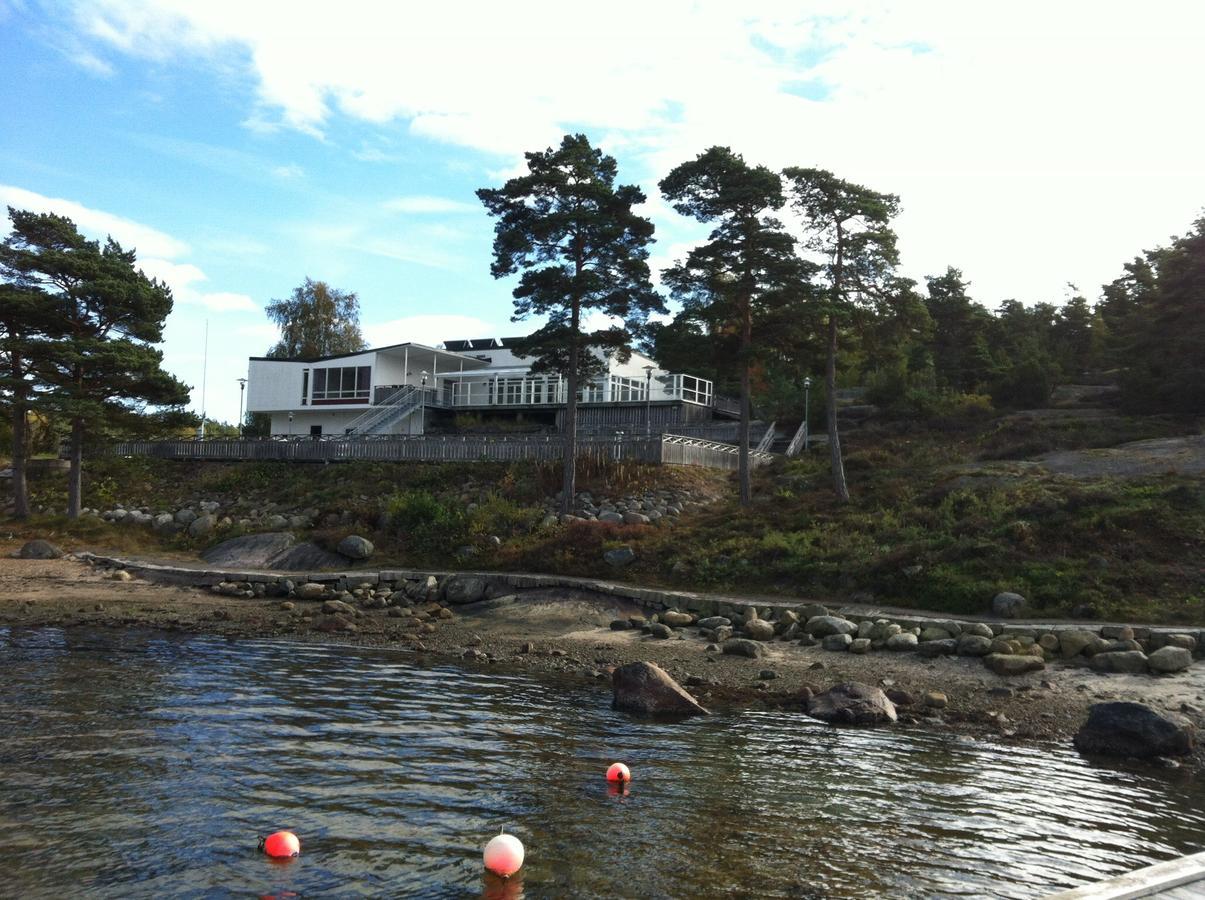Haellestrand Seaview Apartment Stromstad Exterior photo