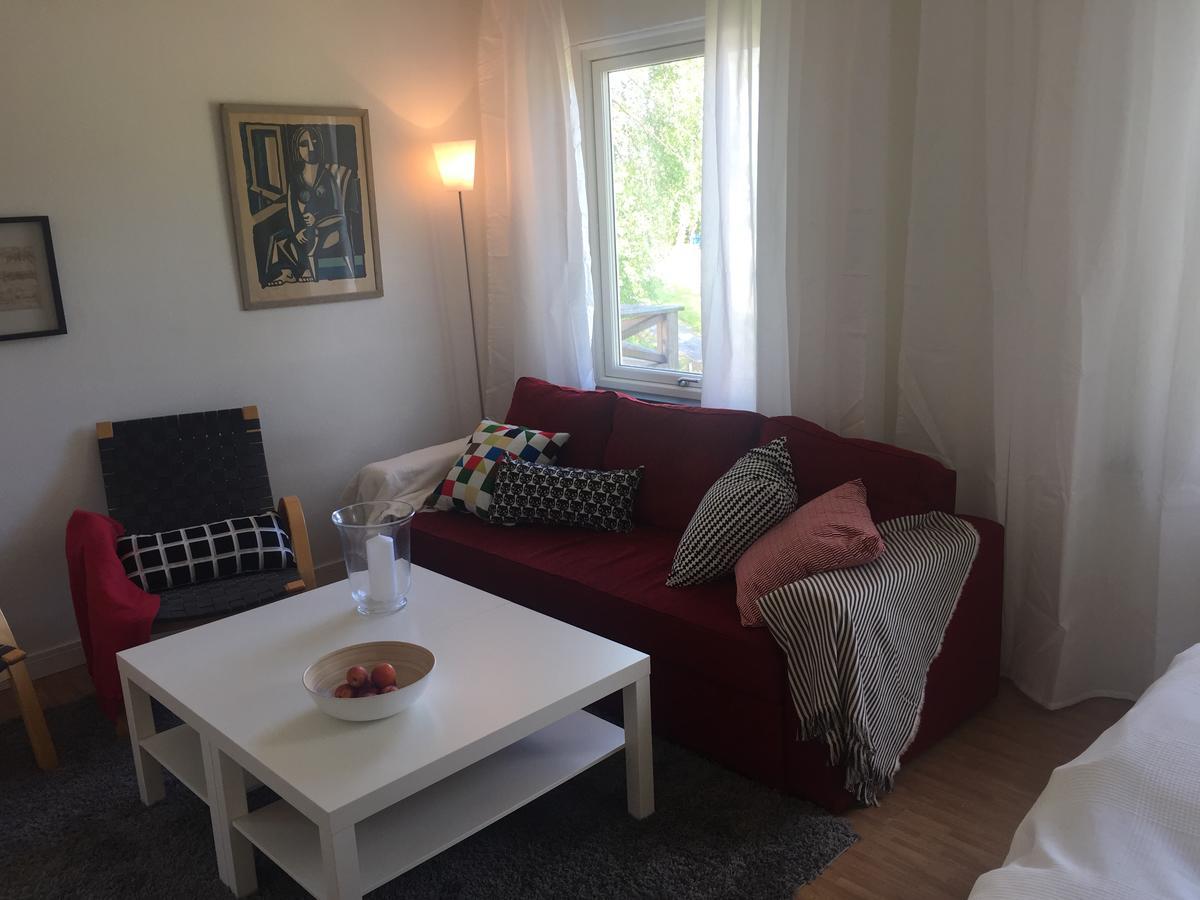 Haellestrand Seaview Apartment Stromstad Room photo